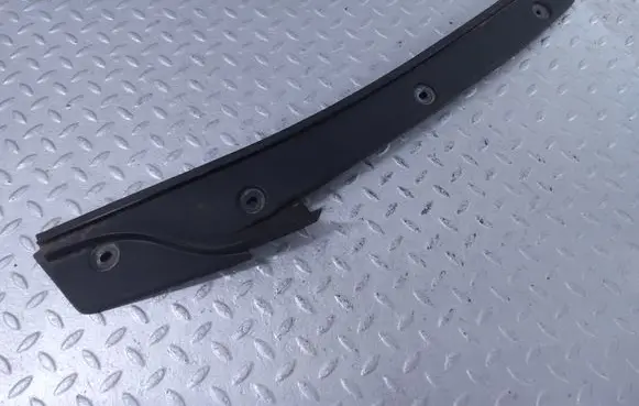 Ford Scorpio Wiper trim 6135748 85GGA020K74AA