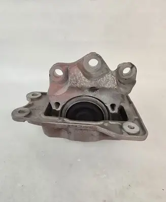 Volvo XC90 Engine mount bracket 32255204