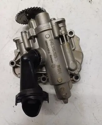 Volkswagen PASSAT B8 Oil pump 04E115109S