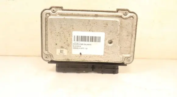 Toyota Yaris Engine control unit/module ECU 0261S04205