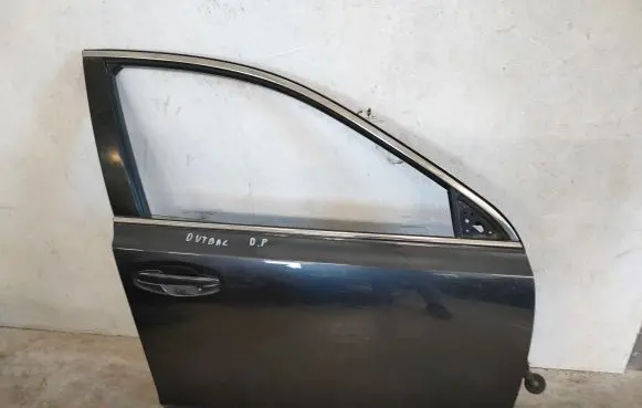 Subaru Outback Front door