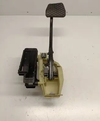BMW 5 F10 F11 Brake pedal 6777171