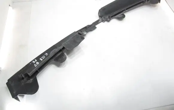 Volkswagen PASSAT B7 Engine bonnet/hood lock trim molding 3AA121330