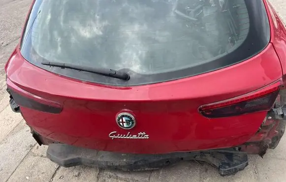 Alfa Romeo Giulietta Tailgate/trunk/boot lid MMAUTKO17170