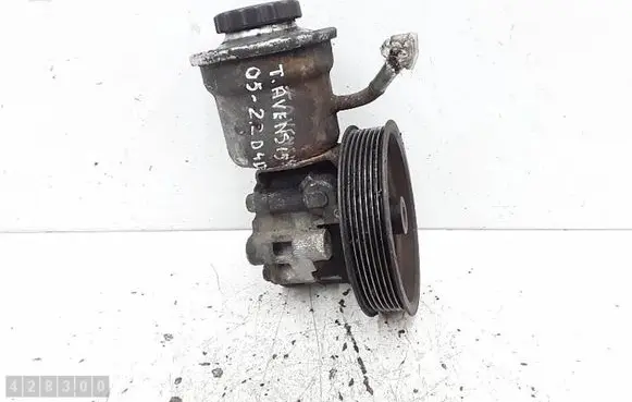 Toyota Avensis T250 Power steering pump