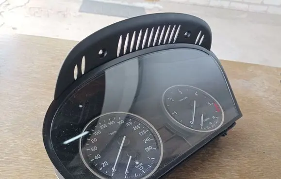 BMW 5 E60 E61 Speedometer (instrument cluster) 9177261 213938 165517
