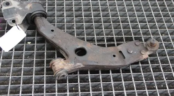 Ford Focus Front lower control arm/wishbone