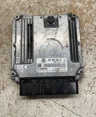 Volkswagen Transporter - Caravelle T5 Engine control unit/module 070906016EC