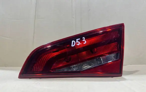 Audi A3 S3 8V Tailgate rear/tail lights 8V4945094