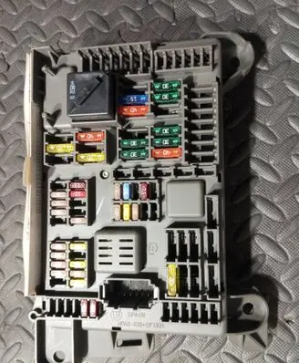 BMW X5 E70 Fuse module 693168704 518954021A 036687693168704
