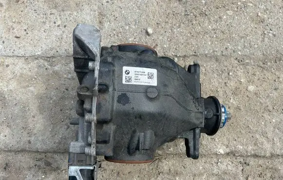 BMW 3 G20 G21 Rear differential 8742753