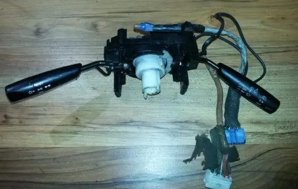 Mazda 323 Wiper turn signal indicator stalk/switch 175026
