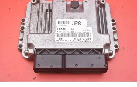 Hyundai i40 Engine control unit/module ECU 39120-2A210