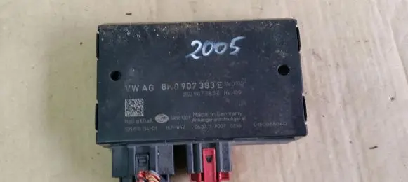 Audi A4 S4 B8 8K Tow bar trailer control unit/module 8K0907383E