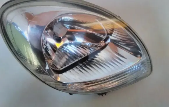 Nissan Kubistar Headlight/headlamp 8200236591 89008684 89009622