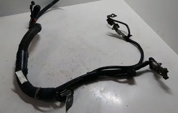 Toyota Land Cruiser (J150) Positive cable (battery)