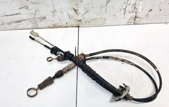 Mitsubishi Galant Gear shift cable linkage 