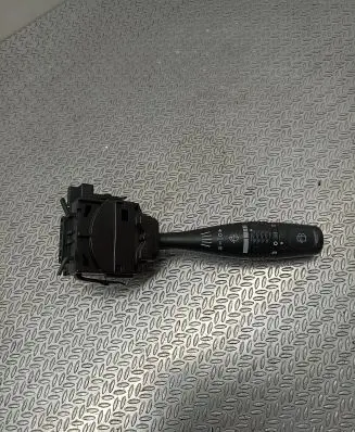 Mitsubishi Pajero Wiper control stalk MR551792 0570D2N