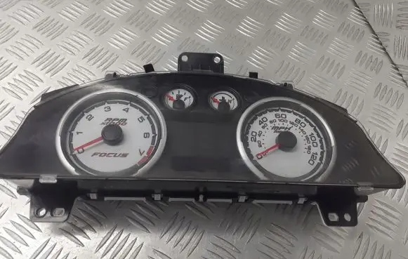 Ford Focus Speedometer (instrument cluster) 8S4T-10890-C