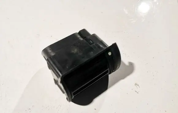 Audi A4 S4 B5 8D Dash center air vent grill 8d1820901