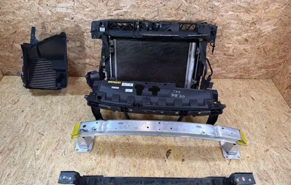 Peugeot 308 Radiator support slam panel