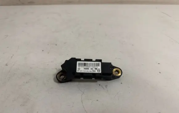 Mercedes-Benz C W203 Airbag deployment crash/impact sensor 0018209126 203563002