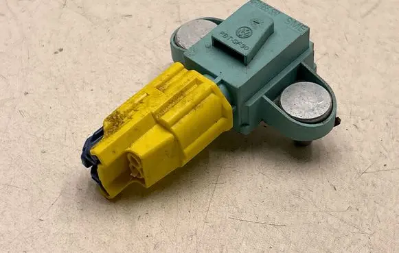Audi A6 S6 C6 4F Airbag deployment crash/impact sensor 4F0955557 PBTGF30