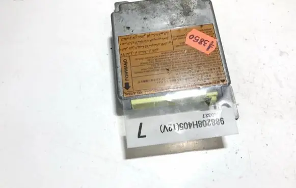 Nissan X-Trail T30 Airbag control unit/module 988208h405
