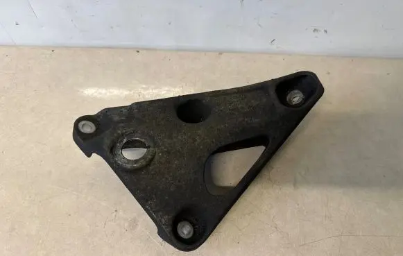 BMW 4 F32 F33 Engine mounting bracket 6784829