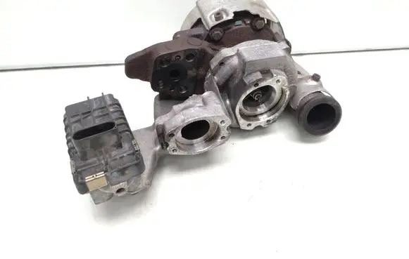 Volkswagen Touareg I Turbo 07z145701t 6nw008412