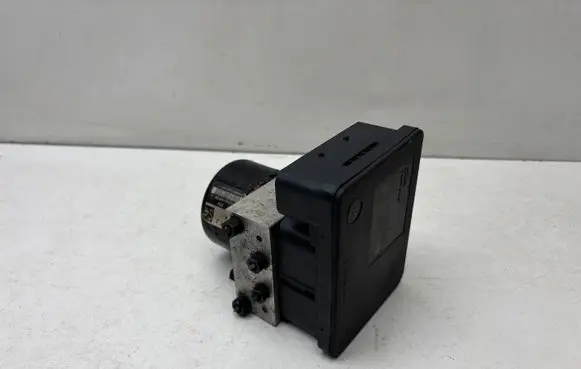 Audi A3 S3 8L ABS Pump 1C0907379K 1J0614417D