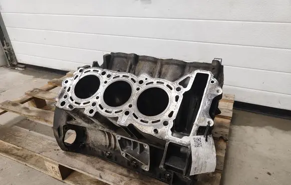 Mercedes-Benz Sprinter W906 Engine block 642896 R6420706 6420110711