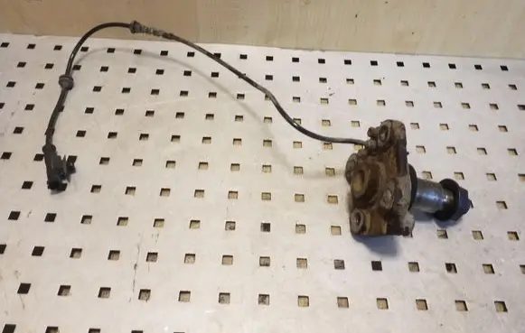 Opel Corsa D Stub axle 