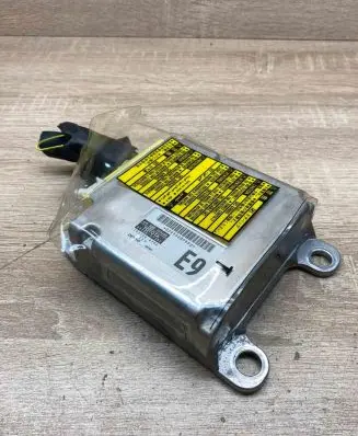 Toyota Prius (XW20) Airbag control unit/module 8917047390 1523006952