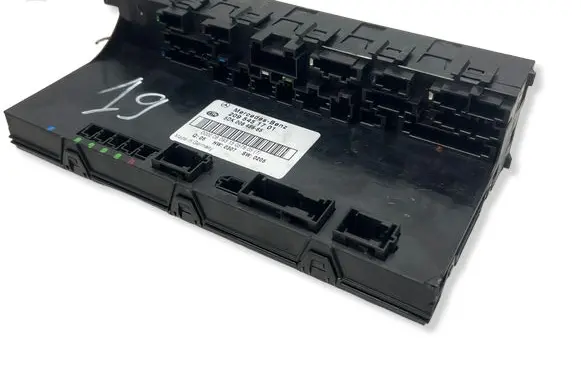 Mercedes-Benz CLK A209 C209 Fuse module 2095451701 5DK00848665
