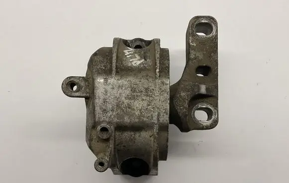 Skoda Octavia Mk2 (1Z) Engine mount bracket 1K0199262AS