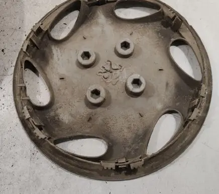 Peugeot 206 R14 wheel hub/cap/trim 9628918177