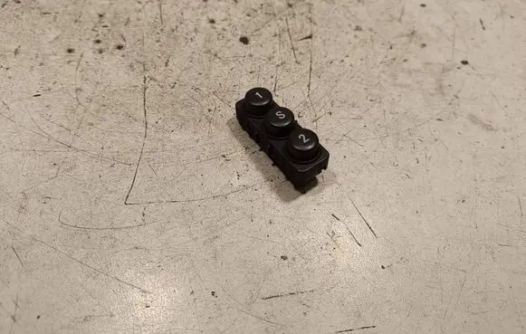 Lancia Thema Seat memory switch 68052036AB
