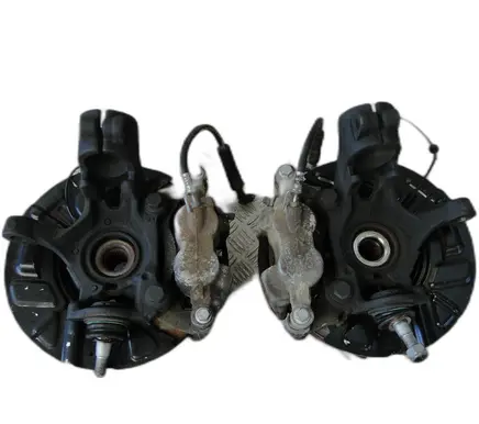 Rear wheel hub