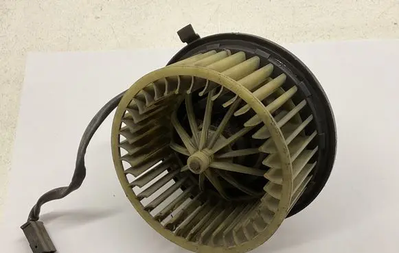 Audi A4 S4 B5 8D Heater fan/blower 3137020009 893819021