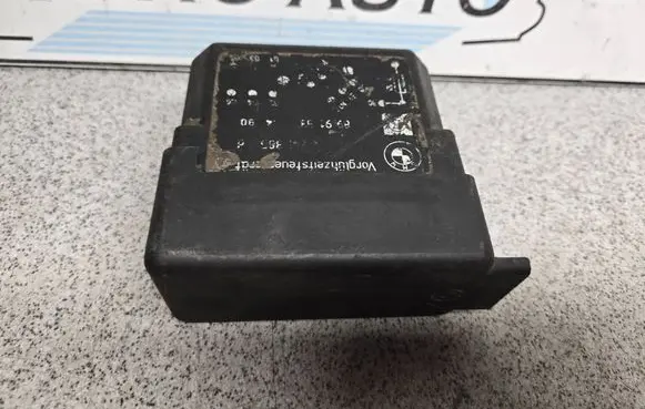 BMW 5 E34 Glow plug pre-heat relay 2241385