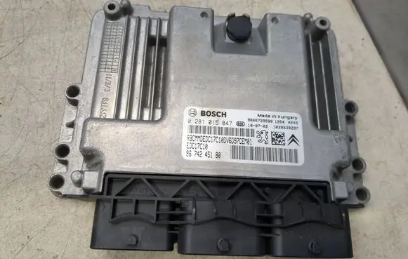 Citroen C4 II Picasso Engine control unit/module 9666729580 9674245180 0281015847