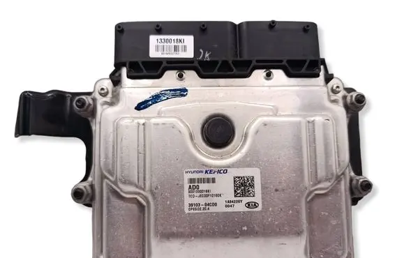 KIA Ceed Engine control unit/module 3910304CD0 9001330018KI