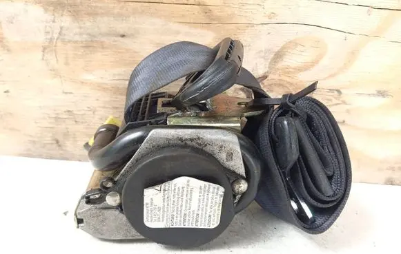 Audi A3 S3 8L Front seatbelt 560771701 008L000