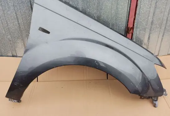 Mitsubishi Outlander Fender