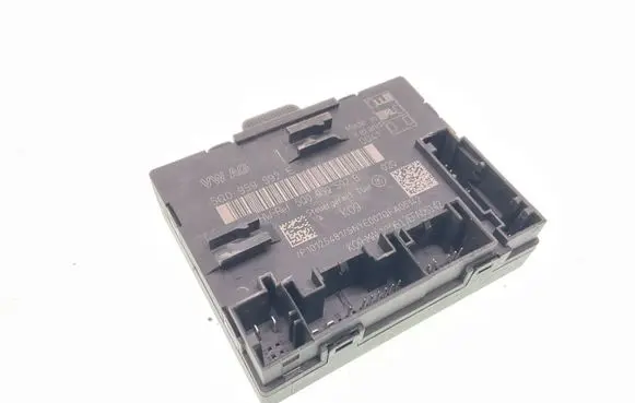 Audi A3 S3 8V Door control unit/module 5Q0959592E 5Q0959592B 100617EEA06142