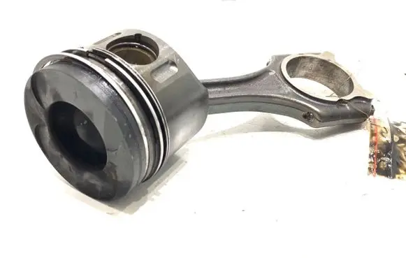 Mercedes-Benz C W204 Piston with connecting rod 646811