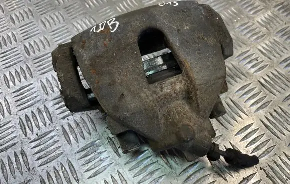 Ford C-MAX II Front brake caliper