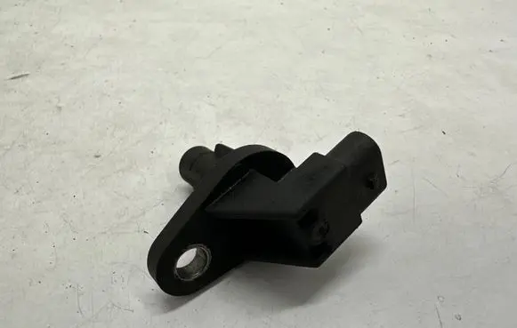 Mercedes-Benz E W212 Camshaft position sensor A6519050100