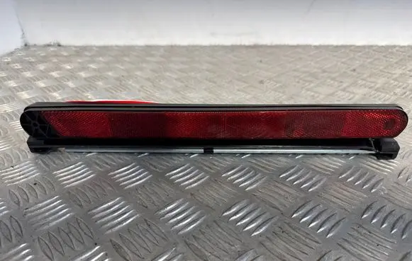 Volkswagen Transporter - Caravelle T6 Emergency warning sign 27R03566
